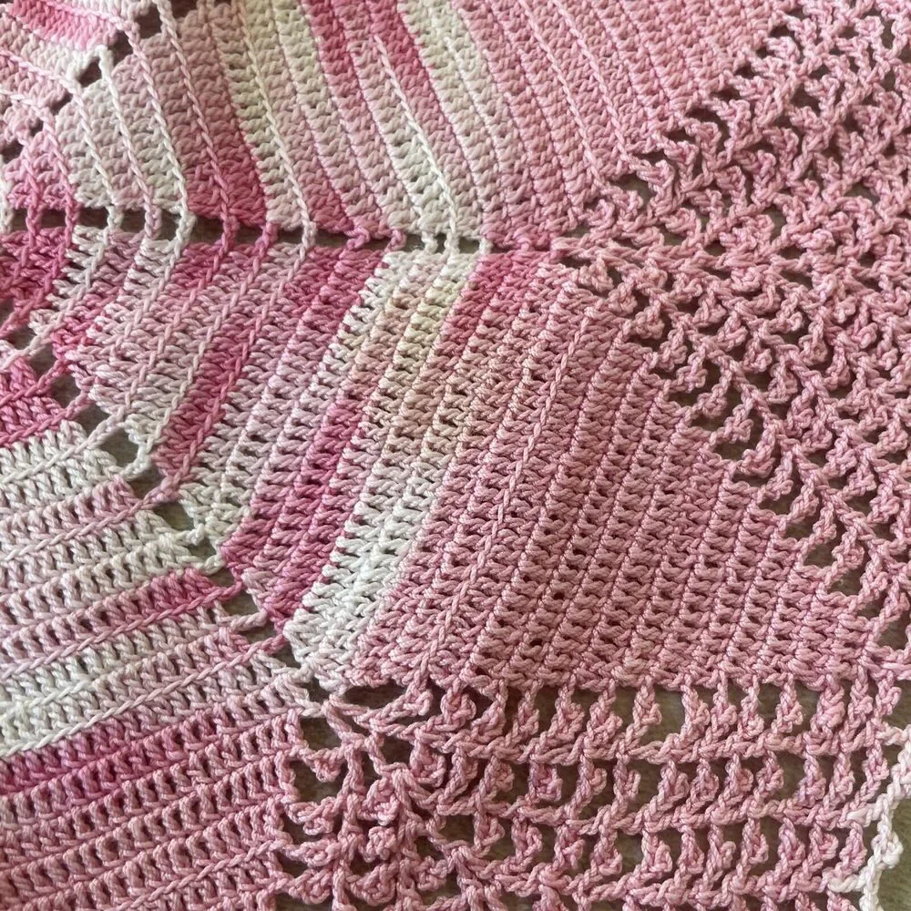 VINTAGE HANDCROCHETED TABLETOPPER/DOILEY Pink And White 12”